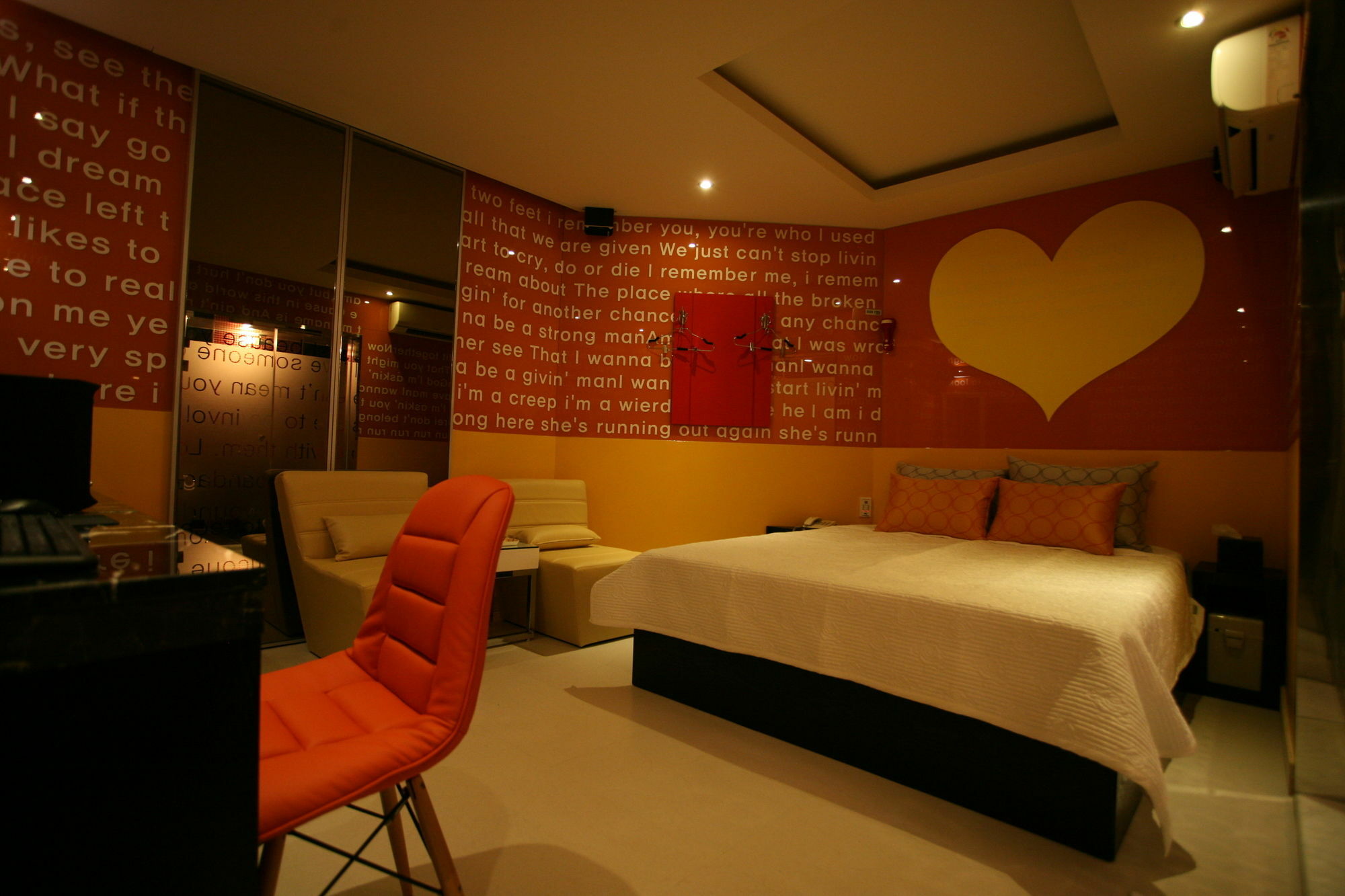 Design Motel T Ulsan Bagian luar foto