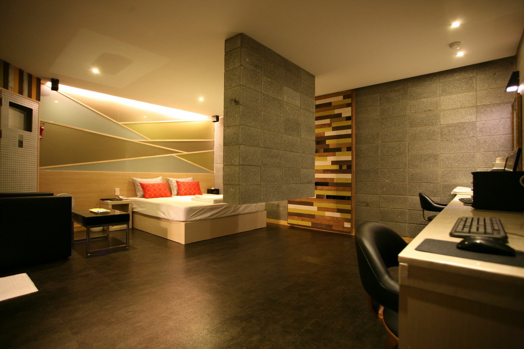 Design Motel T Ulsan Bagian luar foto