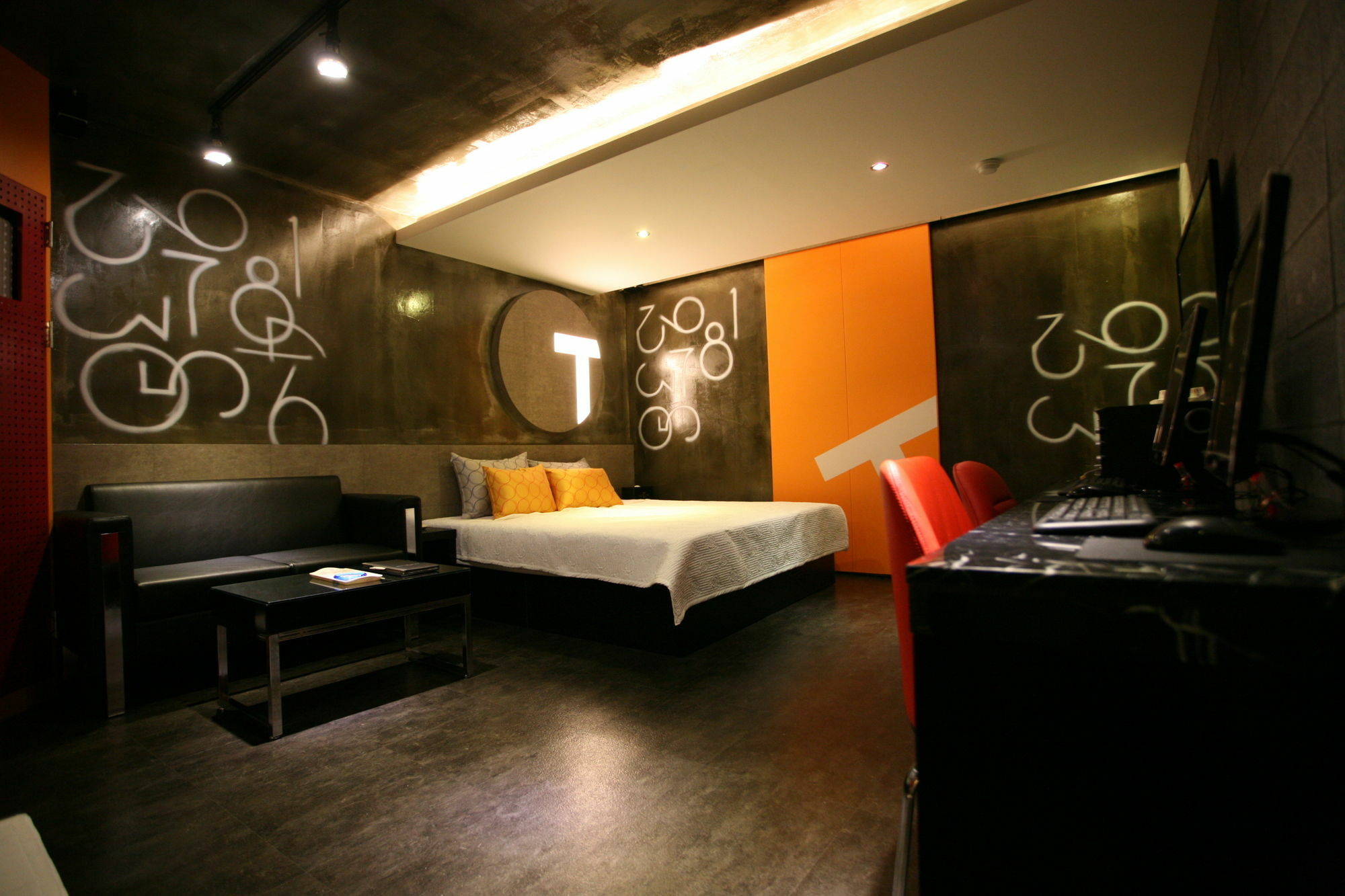 Design Motel T Ulsan Bagian luar foto